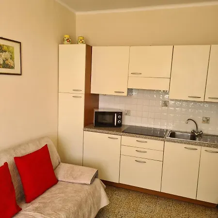 La Casa Di Aldo Al Mare Apartment *